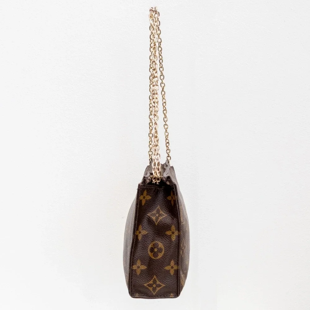 Louis Vuitton auth louis